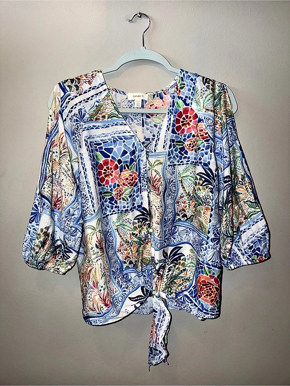 Tamara H Mosaic Floral Tie Front Blouse Top Blue size Medium Cottagecore